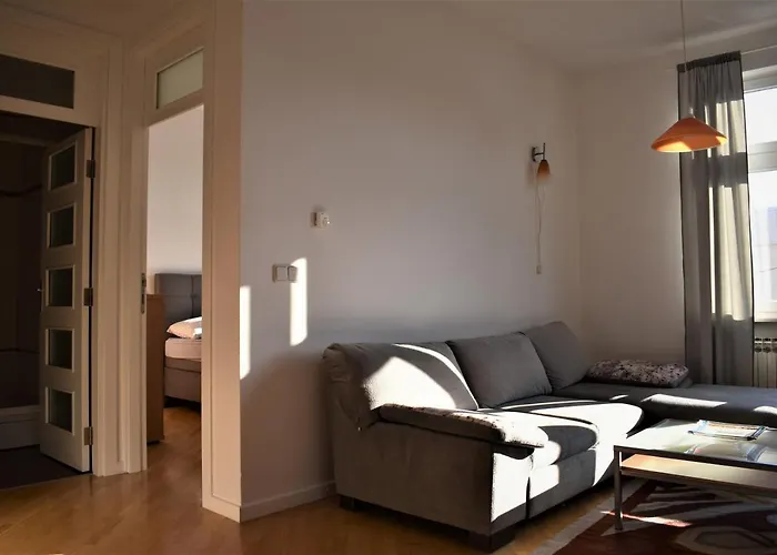 Mejtas With Free Parking