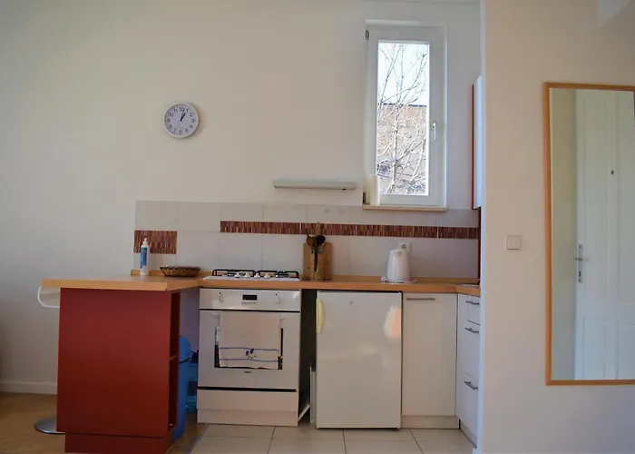 Mejtas With Free Parking